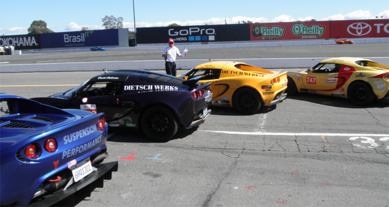 Picture of Exige lining up for race