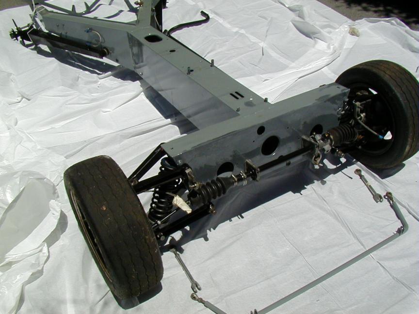 Photo of the front of the frame, showing the sway bar