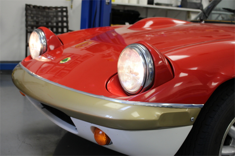 Lotus Elan headlights up