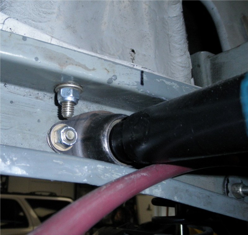 Picture of left end of rear support