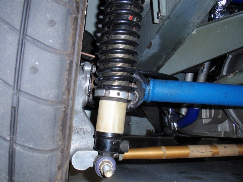 picture of rear spring and damper
