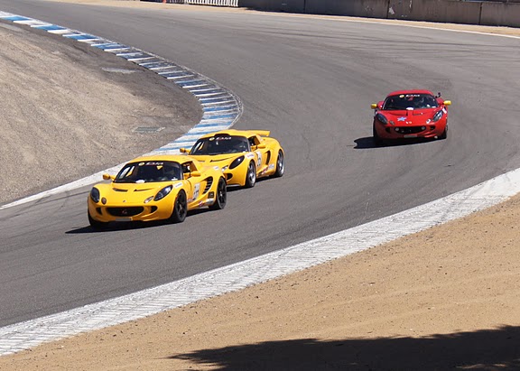 Photo Elises and Exige in corkscrew